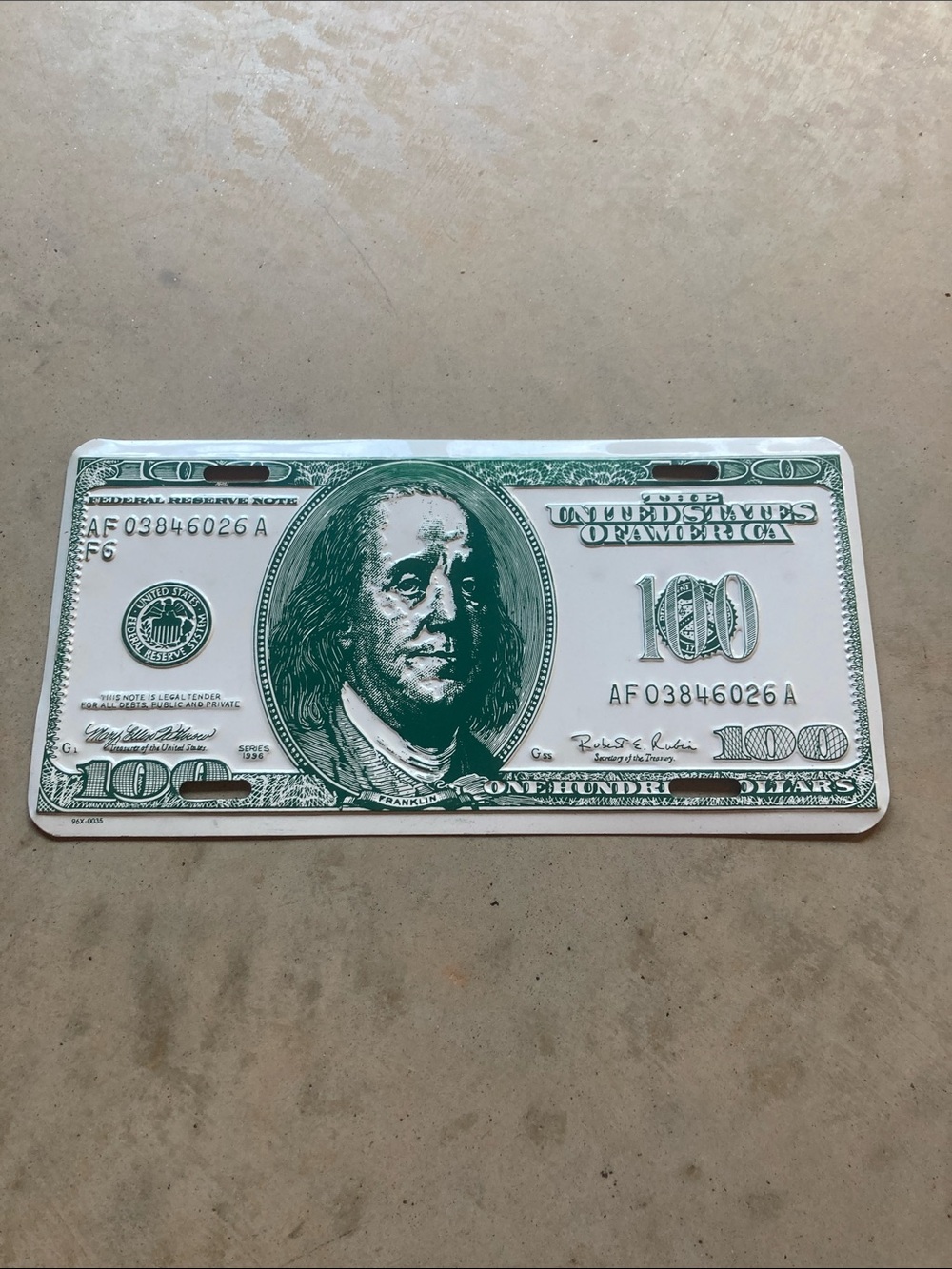 Novelty $100 Dollar Bill Metal Vanity License Plate Car Tag-EUC